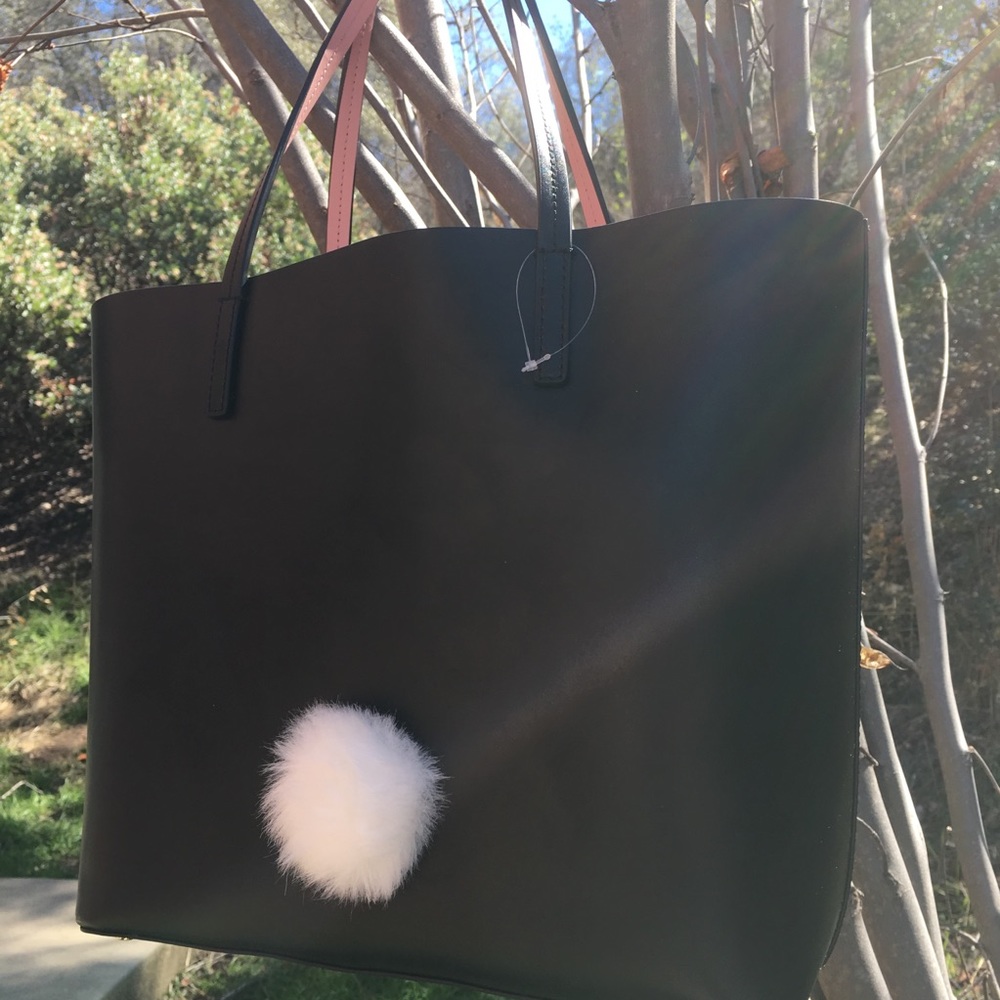 ❤️SOLD ❤️ Kate spade ♠️ bunny 🐰 tote 💕 - Picture 2 of 8
